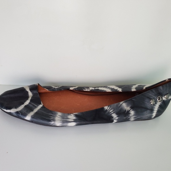 Lucky Brand Tie Dye Slip on Shoes - Picture 3 of 5
